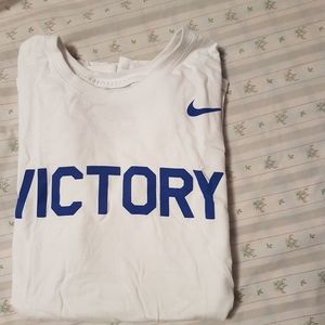 Nike Victory Tee